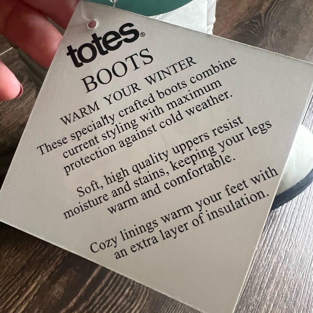 Totes Women's Silver Winter Boots - Picture 3 of 3